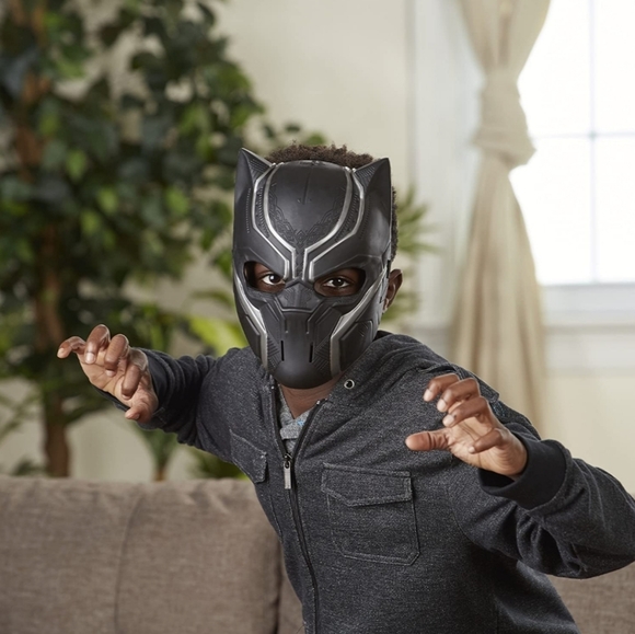 ๐๏ธ Marvel Black Panther Mask - Picture 6 of 14